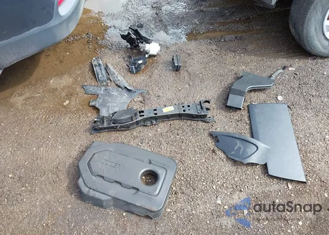 2016 Kia Sorento 2.4L Lx z USA, uszkodzony, nr VIN 5XYPGDA33GG140820